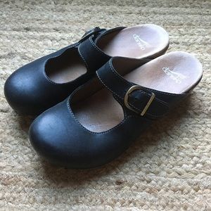 Dansko “Brittany” Mary Jane - Mule hybrid 😍 8.5-9